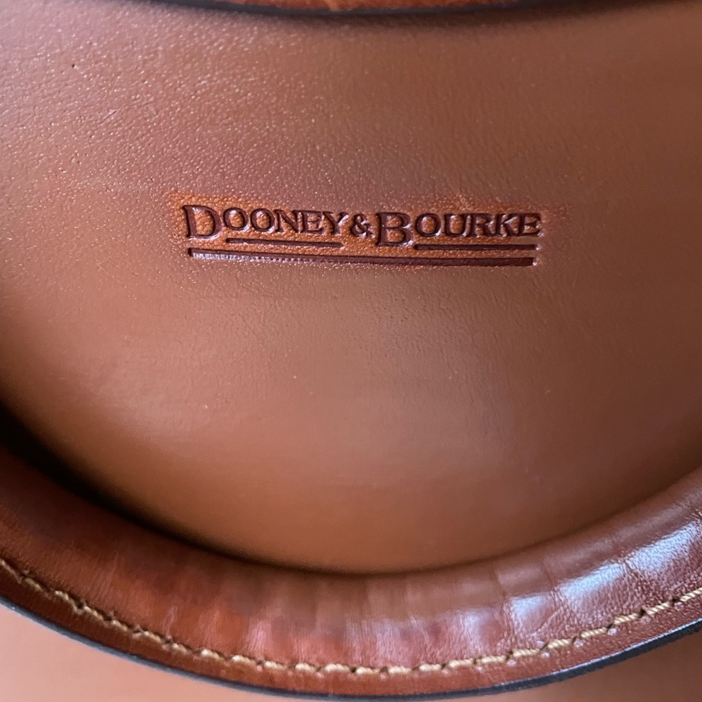 Dooney & Bourke Alto Tote - Picture 4 of 13